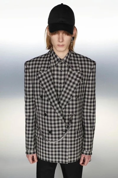 Look 5